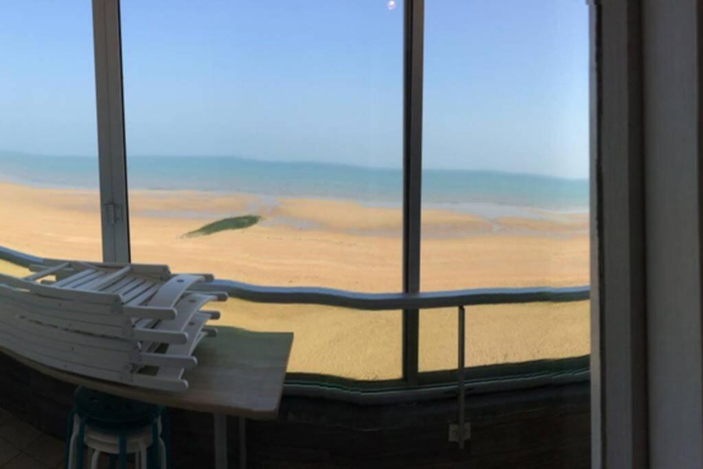 Appartement T2 Avec Vue Sur Mer Directe ! Courseulles-sur-Mer Luaran gambar